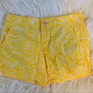 Lilly Pulitzer Callahan Shorts in Yellow Giraffe